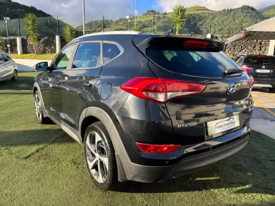 Hyundai Tucson 2016 - 16990 EUR, 22755 km - AUTO.MOTO.pt - 22755km - foto 7 de 14