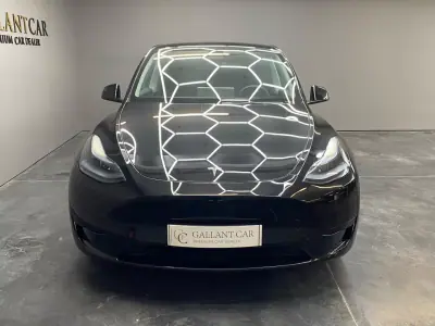 Tesla Model Y 2023 - 34500 EUR, 45000 km - foto 2 de 20