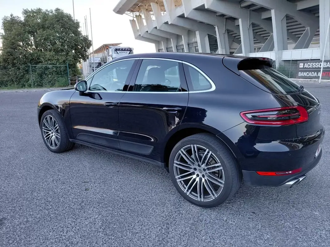 Porsche Macan 2014 - 39500 EUR, 168209 km - AUTO.MOTO.pt - 168209km - foto 5 de 37