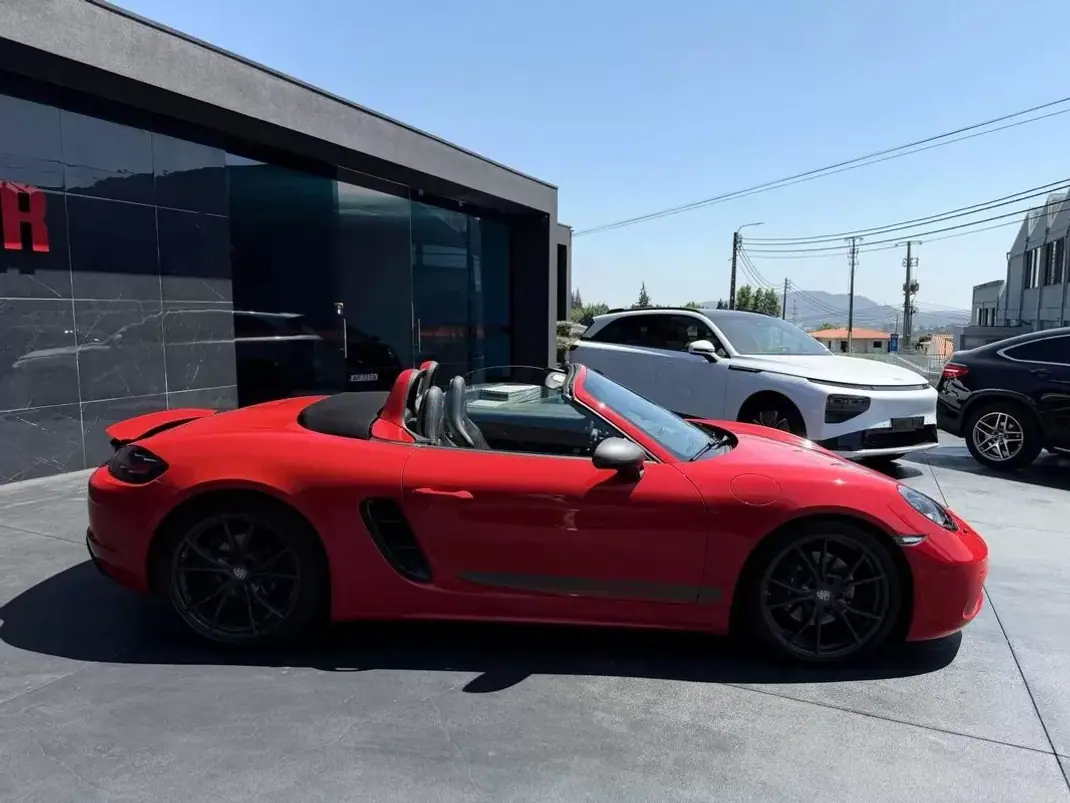 Porsche 718 Boxster 2023 - 85900 EUR, 29000 km - 29000km - foto 22 de 26