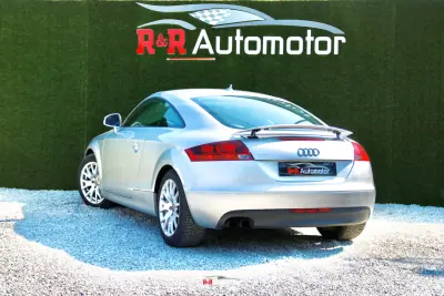 Audi TT Coupé 2006 - 17400 EUR, 74000 km - AUTO.MOTO.pt - 74000km - foto 2 de 24