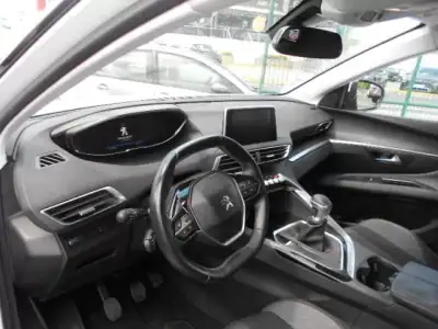 Peugeot 3008 2018 - 19500 EUR, 160386 km - AUTO.MOTO.pt - 160386km - foto 9 de 12