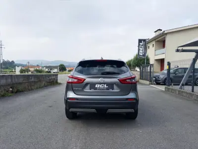 Nissan Qashqai 2018 - 18990 EUR, 123000 km - AUTO.MOTO.pt - 123000km - foto 6 de 40
