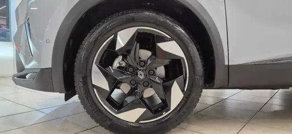 Renault Captur 2025 - 20990 EUR, 24855 km - AUTO.MOTO.pt - 24855km - foto 6 de 36