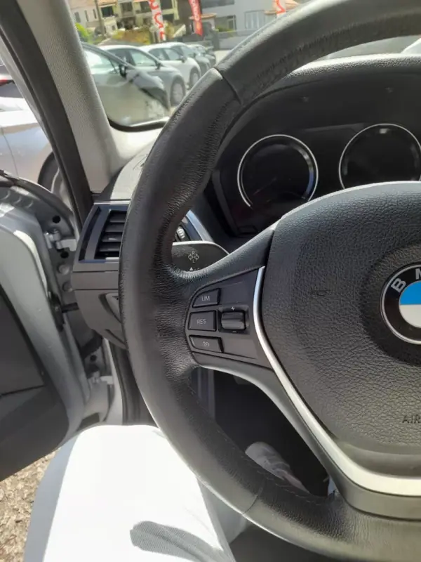 BMW 116 2017 - 16490 EUR, 76694 km - AUTO.MOTO.pt - 76694km - foto 10 de 15