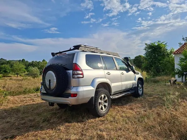 Toyota Land Cruiser Prado 2005 - 35000 EUR, 285000 km - AUTO.MOTO.pt - 285000km - foto 9 de 12