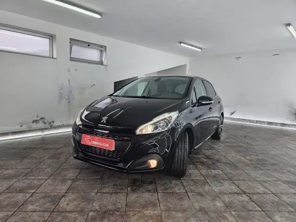 Peugeot 208 2019 - 11950 EUR, 90328 km - AUTO.MOTO.pt - 90328km - foto 5 de 90