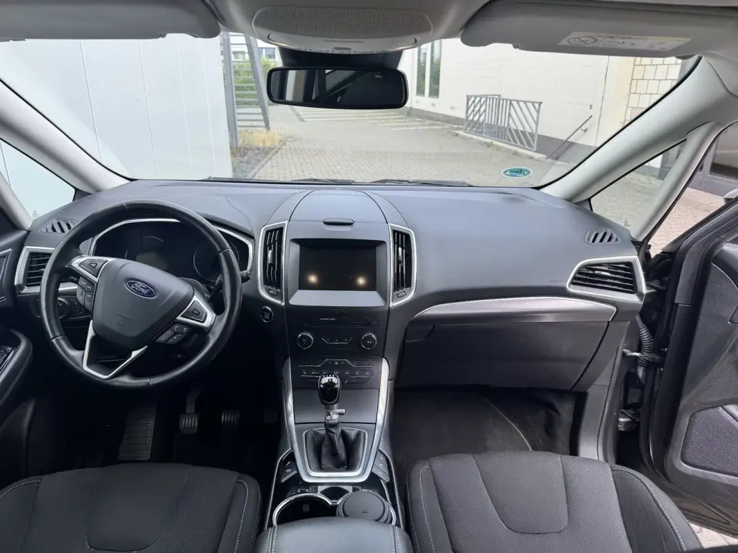 Ford S-Max 2019 - 19990 EUR, 100000 km - 100000km - foto 9 de 19