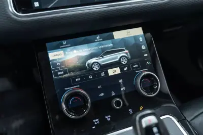 Land Rover Range Rover Evoque 2021 - 37950 EUR, 51000 km - AUTO.MOTO.pt - 51000km - foto 47 de 53