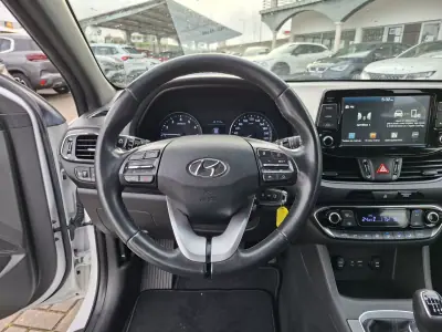 Hyundai i30 2020 - 13000 EUR, 123500 km - AUTO.MOTO.pt - 123500km - foto 15 de 25
