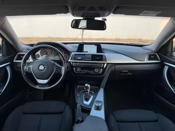 BMW 418 Gran Coupé 2019 - 23950 EUR, 54000 km - 54000km - foto 18 de 34