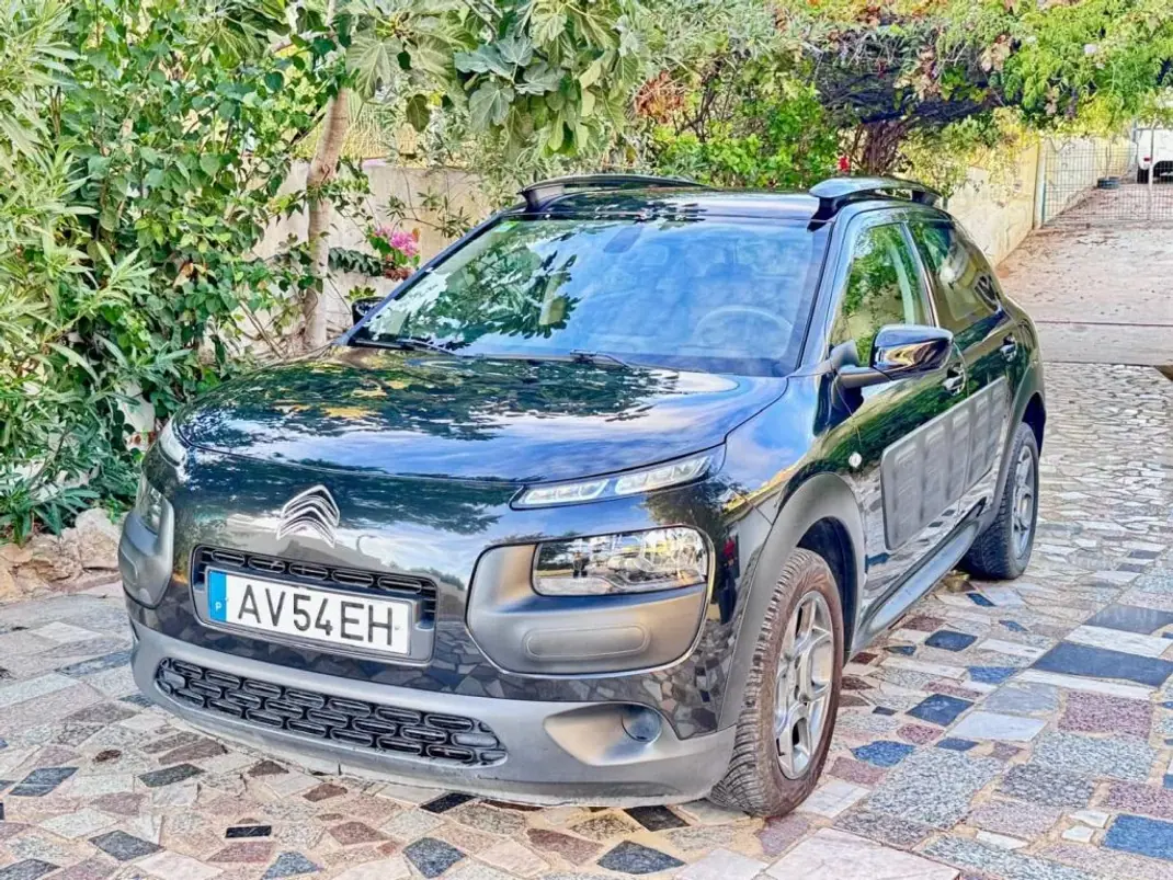 Citroën C4 Cactus 2016 - 14990 EUR, 136083 km - 136083km - foto 2 de 10