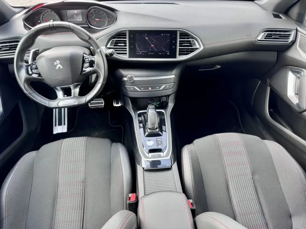 Peugeot 308 2020 - 14790 EUR, 30000 km - AUTO.MOTO.pt - 30000km - foto 11 de 29