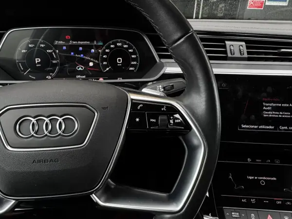 Audi Q8 e-Tron Sportback 2024 - 54990 EUR, 24200 km - AUTO.MOTO.pt - 24200km - foto 24 de 34