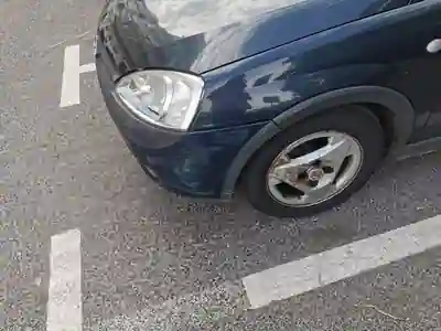 Opel Corsa 2001 - 1800 EUR, 59000 km - foto 5 de 9