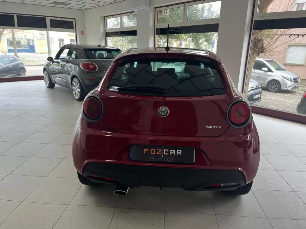 Alfa Romeo MiTo 2017 - 11750 EUR, 108340 km - AUTO.MOTO.pt - 108340km - foto 6 de 10
