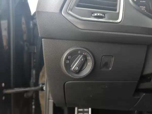 Cupra Ateca 2021 - 35499 EUR, 71500 km - AUTO.MOTO.pt - 71500km - foto 22 de 46
