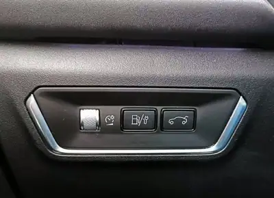 Lynk & Co 1 2022 - 29000 EUR, 29500 km - AUTO.MOTO.pt - 29500km - foto 19 de 30