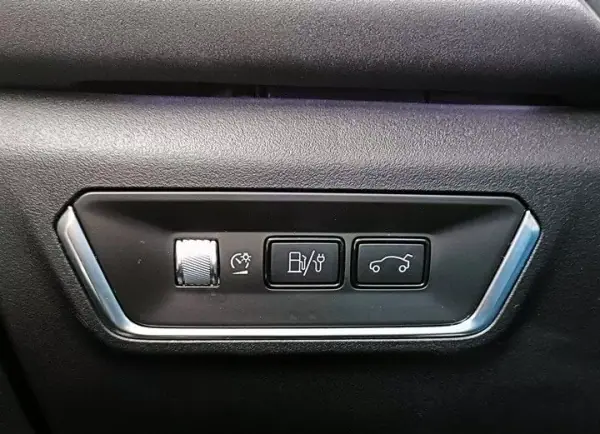 Lynk & Co 1 2022 - 29000 EUR, 29500 km - AUTO.MOTO.pt - 29500km - foto 19 de 30