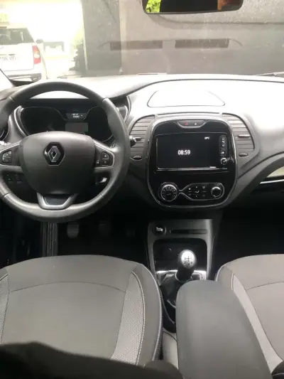 Renault Captur 2017 - 10900 EUR, 116000 km - 116000km - foto 11 de 32