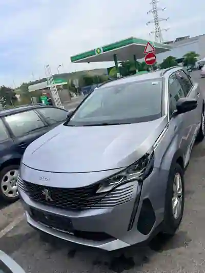 Peugeot 5008 2023 - 19500 EUR, 185000 km - AUTO.MOTO.pt - 185000km - foto 2 de 6