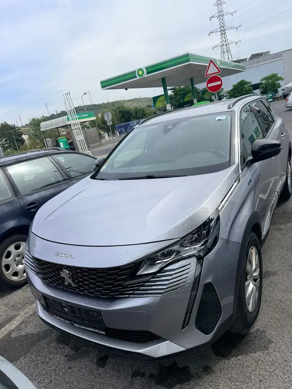 Peugeot 5008 2023 - 19500 EUR, 185000 km - AUTO.MOTO.pt - 185000km - foto 2 de 6