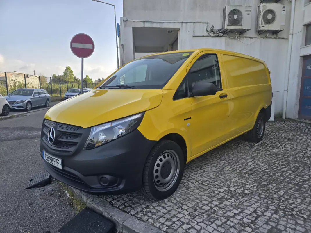 Mercedes-Benz eVito Tourer 2020 - 14950 EUR, 70000 km - AUTO.MOTO.pt - 70000km - foto 6 de 15