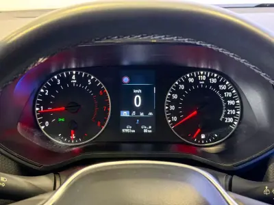 Renault Clio 2023 — foto 5 de 23
