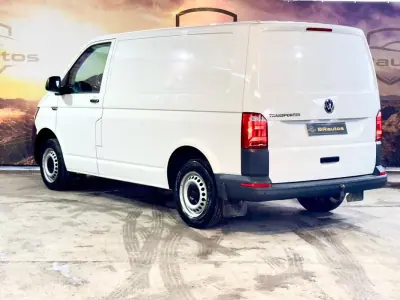 VW TRANSPORTER 2.0 TDI 3L 2018 - 18900 EUR, 174120 km - AUTO.MOTO.pt - 174120km - foto 5 de 21