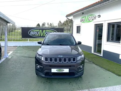 Jeep Compass 2017 - 16500 EUR, 93763 km - AUTO.MOTO.pt - 93763km - foto 2 de 14