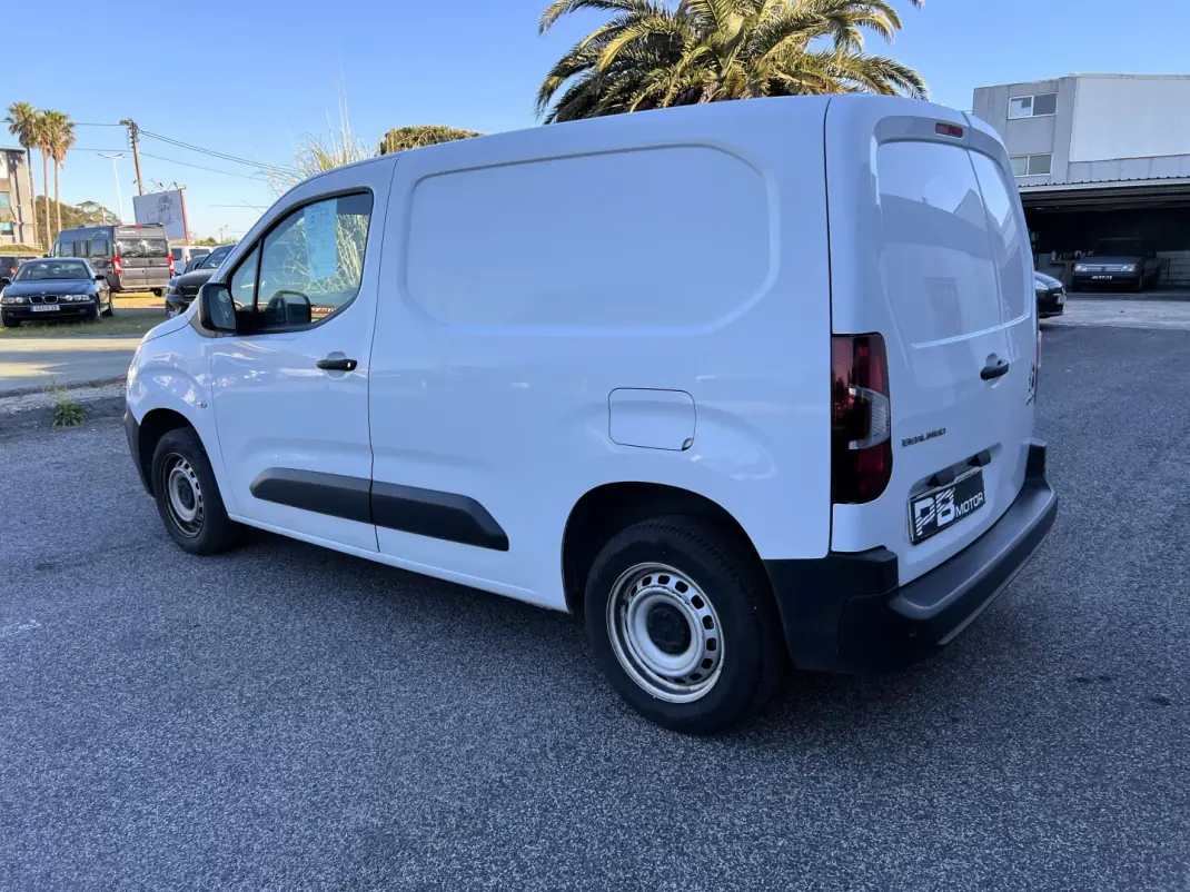 Citroën 2023 - 14999 EUR, 170703 km - AUTO.MOTO.pt - 170703km - foto 5 de 18