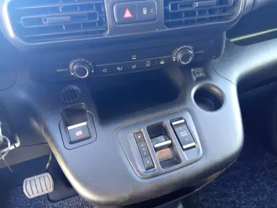 Opel Combo-e 2023 - 17490 EUR, 49000 km - 49000km - foto 18 de 18