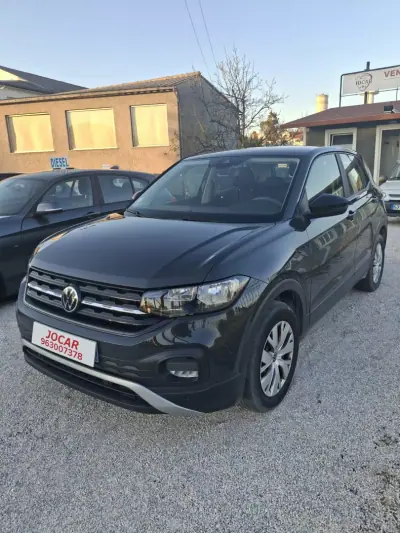 Volkswagen T-Cross 2021 - 185 EUR, 39123 km - AUTO.MOTO.pt - 39123km - foto 8 de 23