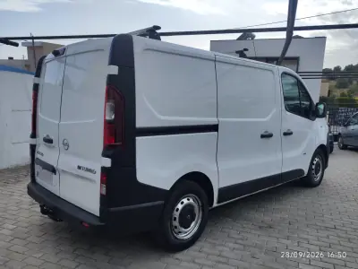 Opel Vivaro 2016 - 10980 EUR, 254100 km - foto 6 de 35