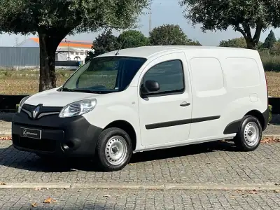 Renault Kangoo 1.5 dCi Longa IVA Dedutível 2021 - 13900 EUR, 151000 km - AUTO.MOTO.pt - 151000km - foto 2 de 27
