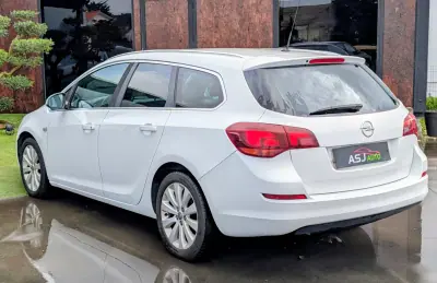 Opel Astra Sports Tourer 2012 - 3900 EUR, 274564 km - AUTO.MOTO.pt - 274564km - foto 10 de 19