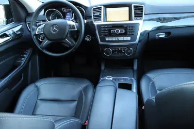 Mercedes-Benz ML 350 2012 - 22500 EUR, 212000 km - 212000km - foto 18 de 28