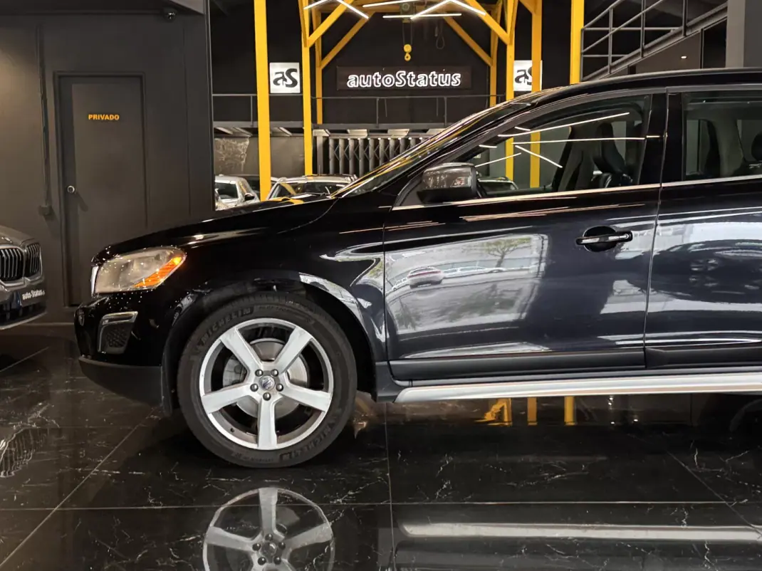 Volvo XC 60 2012 - 16990 EUR, 201000 km - AUTO.MOTO.pt - 201000km - foto 9 de 35