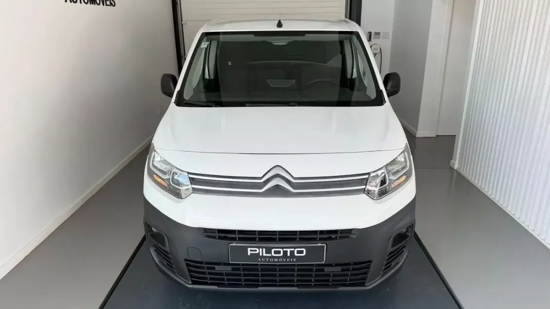 Citroën Berlingo 2020 - 11990 EUR, 199440 km - 199440km - foto 3 de 19