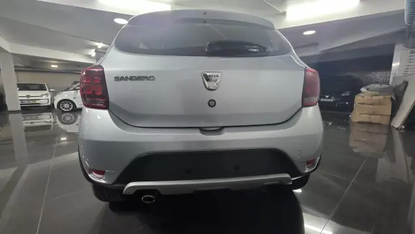 Dacia Sandero 2021 - 12990 EUR, 34000 km - AUTO.MOTO.pt - 34000km - foto 14 de 21