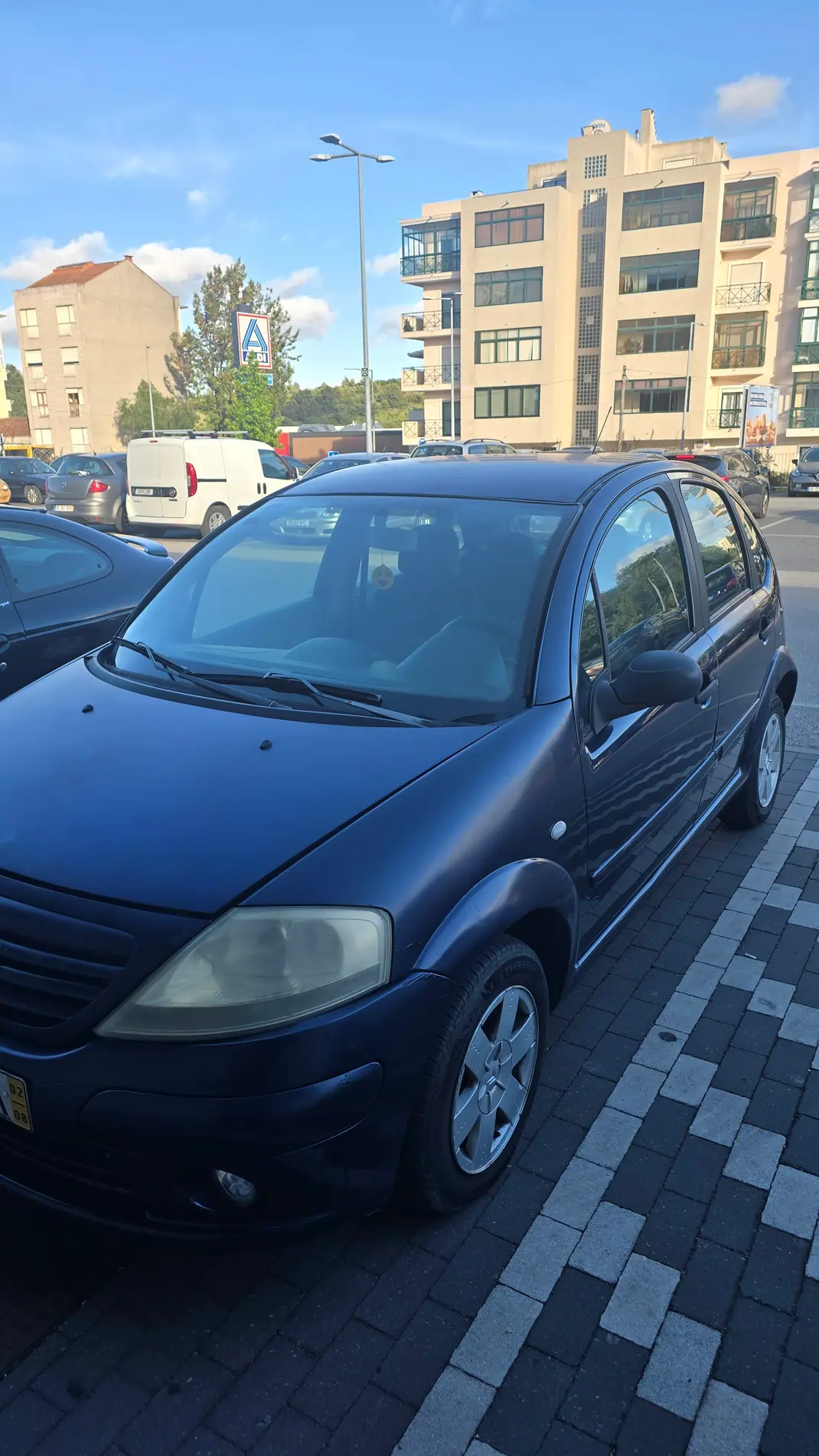 Citroën C3 2002 - 1550 EUR, 257 km - AUTO.MOTO.pt - 257km - foto 3 de 5