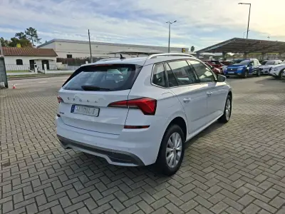 Skoda Kamiq 2021 - 15750 EUR, 88700 km - AUTO.MOTO.pt - 88700km - foto 6 de 29