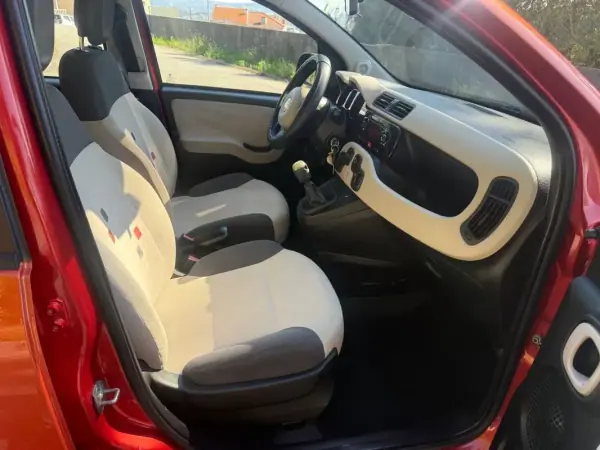 Fiat Panda 2012 - 6600 EUR, 145000 km - AUTO.MOTO.pt - 145000km - foto 4 de 23
