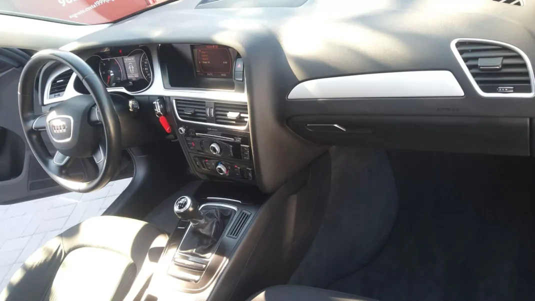 Audi A4 2015 - 17950 EUR, 145000 km - AUTO.MOTO.pt - 145000km - foto 7 de 19