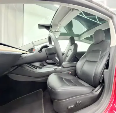 Tesla Model 3 2021 - 24500 EUR, 133000 km - AUTO.MOTO.pt - 133000km - foto 16 de 21