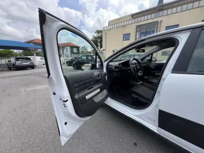 Citroën C3 2019 - 8750 EUR, 123000 km - AUTO.MOTO.pt - 123000km - foto 28 de 48