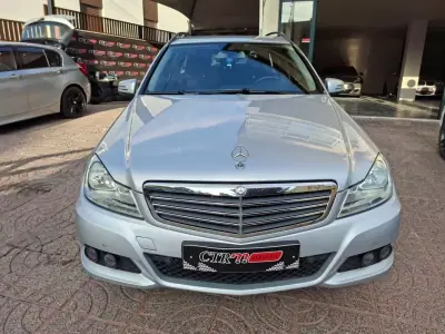 Mercedes-Benz C 200 2011 - 11500 EUR, 221260 km - AUTO.MOTO.pt - 221260km - foto 3 de 32