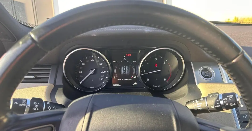 Land Rover Range Rover Evoque 2016 - 22500 EUR, 143300 km - AUTO.MOTO.pt - 143300km - foto 9 de 17