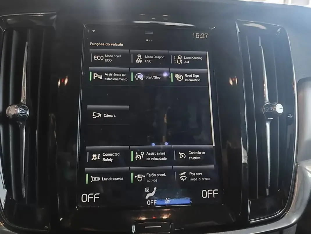 Volvo V90 2017 - 23500 EUR, 131000 km - AUTO.MOTO.pt - 131000km - foto 35 de 39