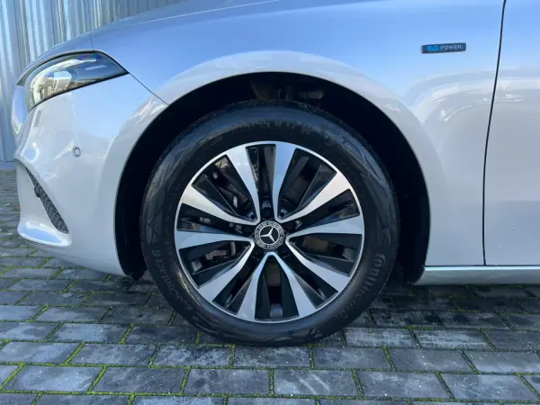 Mercedes-Benz A 250e 2021 - 26950 EUR, 74456 km - AUTO.MOTO.pt - 74456km - foto 4 de 17